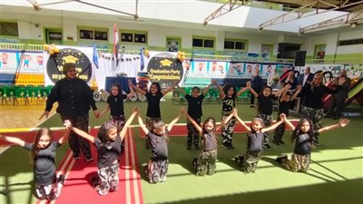 غرس الوطنية في الصغار... بين «العرض» و«الجوهر» 