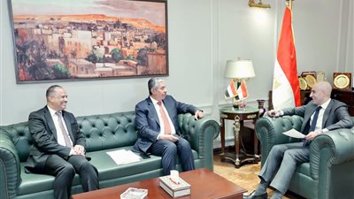  وزير التعليم يستقبل السفير اليمني لدى مصر لبحث سبل التعاون والاستفادة من الخبرات المصرية في مجال التعليم قبل الجامعي