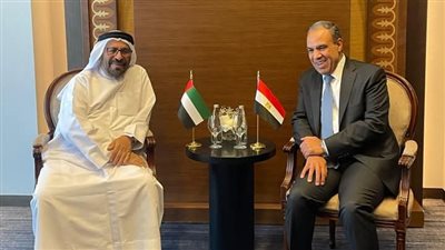 وزير الخارجية يعقد لقاءً مع وزير الدولة الإماراتي لتعزيز التعاون بين البلدين 