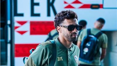 هاني شكري يعطل تجديد عقد عبد الله السعيد