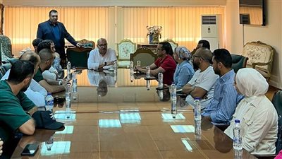 ياسر إدريس يستقبل وفد دبلومة الإدارة الرياضية بـ «فيفا»