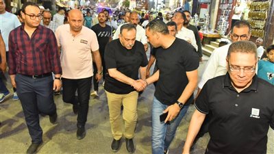 محافظ أسيوط يتفقد شارع رياض للتأكد من استدامة الانضباط ومنع عودة الإشغالات