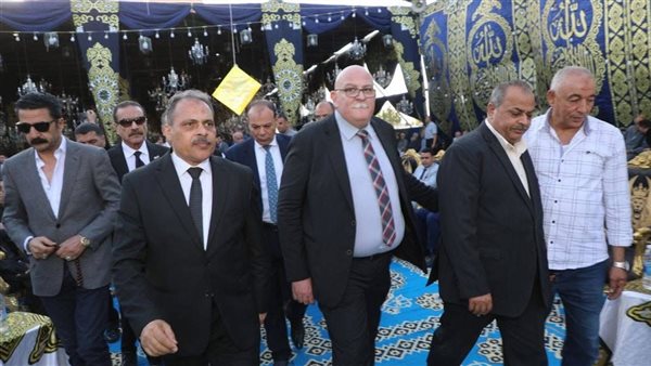 خلف الحدث