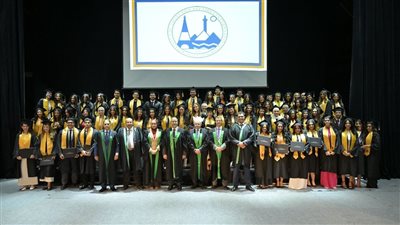 جامعة القاهرة تحتفل بتخريج دفعة جديدة من كلية حقوق السوربون بالجامعة.