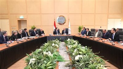 وزير الصناعة يلتقي وزير التجارة الخارجية والتعاون الإنمائي الدولي السويدي لبحث تدعيم التعاون المشترك