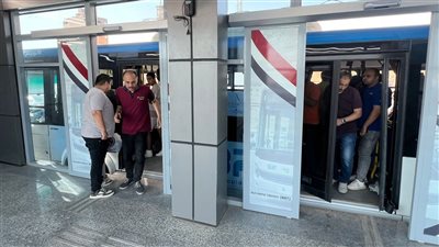بدء التشغيل التجريبي للأتوبيس الترددي الكهربائي BRT على الطريق الدائري لخدمة ركاب القاهرة الكبرى