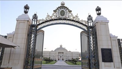 عبد الصادق يشكر الرئيس السيسي لصدور القرار الجمهوري بإنشاء “جامعة القاهرة الأهلية”