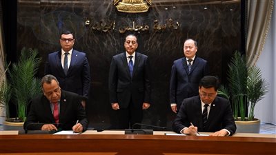 رئيس الوزراء يشهد توقيع تحالف استراتيجي بين المقاولون العرب وCSCEC الصينية