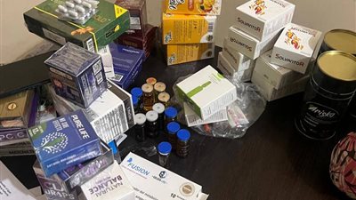 ضبط مركز للعلاج الطبيعي بقنا لبيعه أدوية مجهولة المصدر للمواطنين 