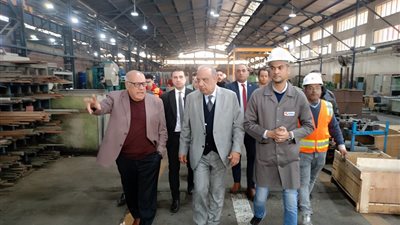 الكهرباء: عبور كوابل محطة 