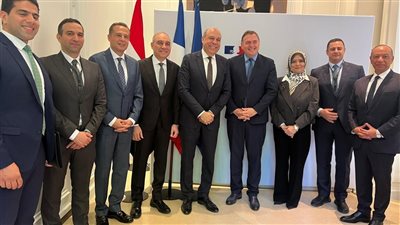 الحفني يوقع اتفاقية ترتيبات  فنية لتعزيز التعاون في مجالات الطيران المدني المختلفه مع وزير النقل الفرنسي