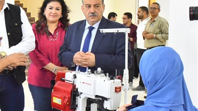 محافظ أسيوط يتفقد المجمع الصناعي بقرية الشامية ويوجّه بدعم تشغيل الشباب
