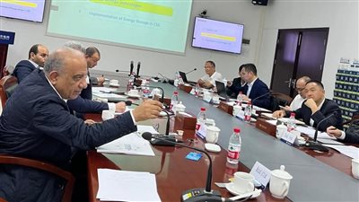 وزير الكهرباء يزور شركة شبكة كهرباء جنوب الصين الدولية المملوكة للحكومة لبحث التعاون