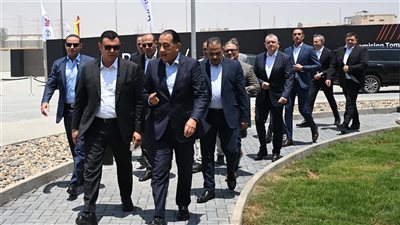 رئيس الوزراء يفتتح أول مصنع شركة 