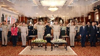 الأكاديمية العسكرية تنظم مراسم الاحتفال بتخرج دورات تدريبية جديدة من العاملين بـ