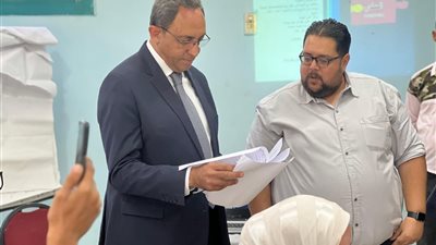 محافظ قنا يشارك في احتفالية توزيع أجهزة منزلية لعدد من العرائس ضمن مبادرة مؤسسة 