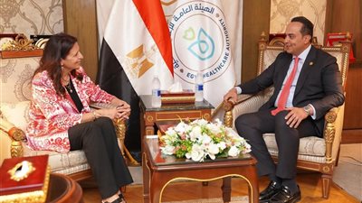 رئيس «الرعاية الصحية» يبحث التعاون مع «فولبرايت مصر» لتبادل الخبرات وتعزيز البحث العلمي