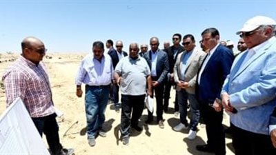 وزيرا الإسكان والزراعة يتفقدان محطة التجارب البحثية لتحلية مياه البحر