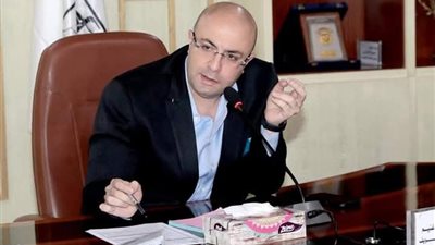 محافظ بني سويف يناقش جهود ونتائج 181 زيارة للتفتيش المالي والإداري لمتابعة منظومة العمل