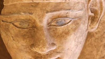 اكتشاف مقابر جديدة من العصرين اليوناني والروماني بنقوش هيروغليفية في الجبانة بأسوان