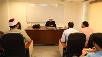 رئيس جامعة الأزهر يُلقي محاضرة علمية بعنوان: «البحث العلمي: أهميته ومنزلته في الإسلام»