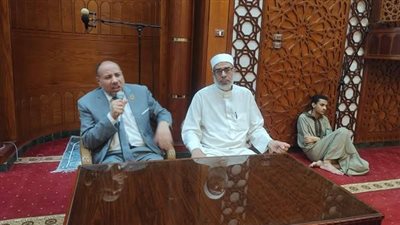 نائب رئيس جامعة الأزهر يشارك في جلسة علمية لتفسير سورة المائدة بأسيوط