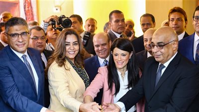 وزراء العدل والتخطيط والتنمية الاقتصادية والتعاون الدولي والتنمية المحلية يفتتحون فرع توثيق محكمة جنوب الجيزة الابتدائية