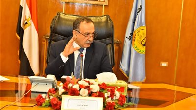 محافظ أسيوط: تشغيل طيران منتظم بين القاهرة وأسيوط يسهم في دعم الاستثمار وتنشيط السياحة