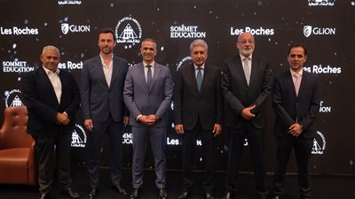 بروتوكولات تعاون بين غرفة المنشآت الفندقية وشركتين عالميتين للتدريب الرقمي على الضيافة والفندقة 