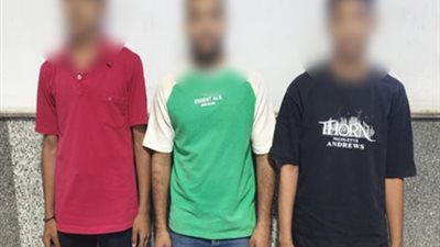 ضبط 3 أشخاص بعد تداول فيديو لإلقاء حجارة على قطار بأسيوط