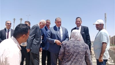 نقيب المحامين يتابع أعمال استكمال إنشاء المركز الطبي والعمارات السكنية بمدينة 6 أكتوبر