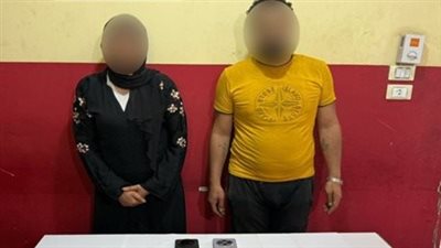 ضبط احدى السيدات بسرقة مصوغات ذهبية من داخل أحد المحال بالجيزة