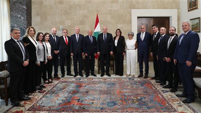 الرئيس اللبناني: الأزمات تُحل بولاء للوطن لا للمصالح والطوائف الضيقة