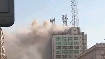 الحماية المدنية تواصل أعمال التبريد بمبنى سنترال رمسيس