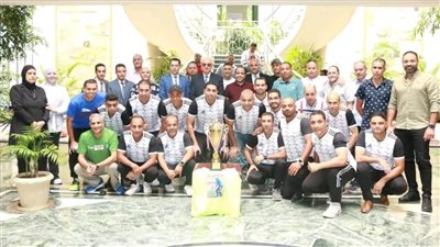 وائل النشار يكرم فرق المصرية للمطارات المتأهلة لبطولة الجمهورية للشركات
