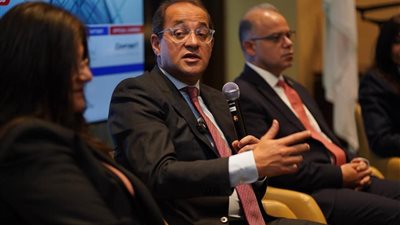وزيرا المالية والاستثمار: تطوير منظومة التصدير على غرار مراكز الخدمات اللوجستية في مجال الاستيراد