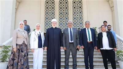 وكيل الأزهر في احتفالية تخرج طبيبات الدفعة 53: نقدم للوطن نماذج مشرّفة تجمع بين العلم والرحمة