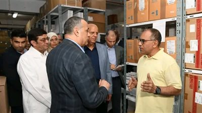 وزير الدولة للإنتاج الحربي يتفقد المركز الطبي التخصصي التابع للوزارة