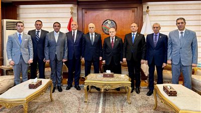 النائب العام يهنيء رئيس هيئة النيابة الإدارية بمنصبه الجديد ويؤكد على دورهم الهام في مكافحة الفساد الإداري