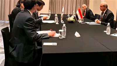 وزير الطيران المدني يعقد لقاءات ثنائية مع مسئولي قطاع الطيران الكوري لبحث فرص التعاون