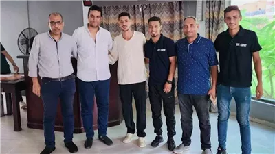 أحمد فتوح يثير الجدل بعد سفره للعين السخنة