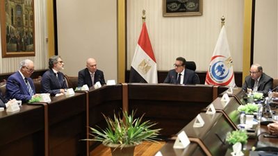 وزير الصحة يبحث التعاون الدوائي مع إيطاليا