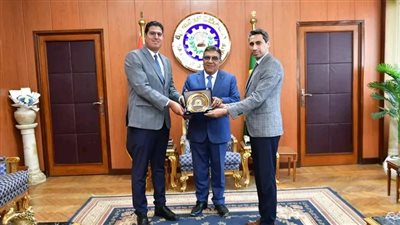 محافظ الدقهلية يشهد ختام الدورة التدريبية حول إدارة الأزمات والأمن القومي وحروب الجيل الرابع 