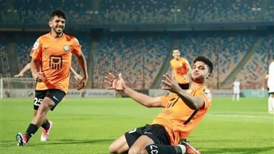 بيراميدز يقترب من خطف أسامة فيصل من البنك الأهلي