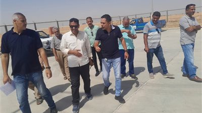 محافظ أسيوط يوجه بتكثيف المتابعة الميدانية للمشروعات التنموية لتسريع تشغيلها
