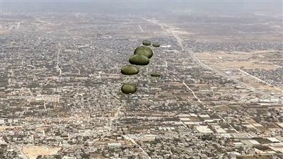 بتوجيهات السيسي.. مصر تواصل أعمال الإسقاط الجوى للمساعدات الإنسانية على قطاع غزة 