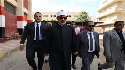 خلال إدلائه بصوته.. المفتي: المشاركة في انتخابات 