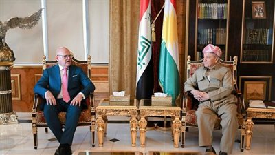 بارزاني يناقش قضايا العراق والمنطقة مع قنصلي إيطاليا واليابان