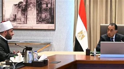 رئيس الوزراء يتابع جهود الوزارة وهيئة الأوقاف المصرية