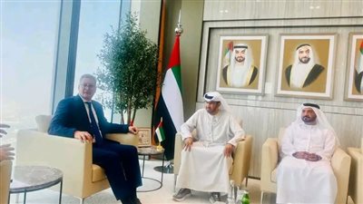 وزير البترول يلتقي وزير الصناعة والتكنولوجيا المتقدمة بدولة الإمارات والعضو المنتدب والرئيس التنفيذي لشركة بترول أبوظبي الوطنية